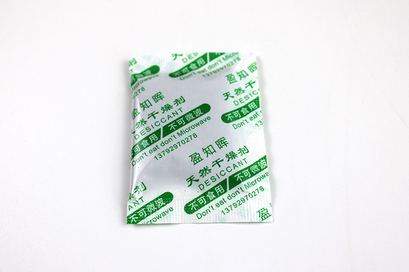 兒童誤食食品干燥劑，怎么辦？